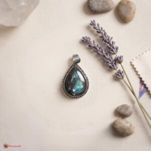 Labradorite Frame Pendant