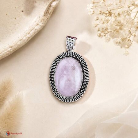 Kunzite Oval Shape Pendant