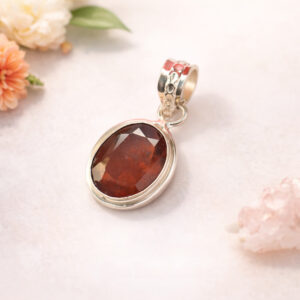 Gomed Diamond Cut Pendant