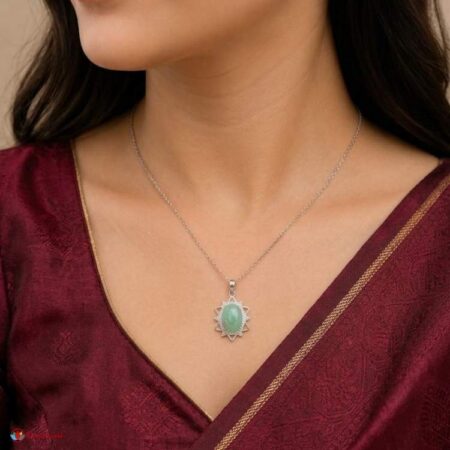 Green Aventurine Star Frame Pendant